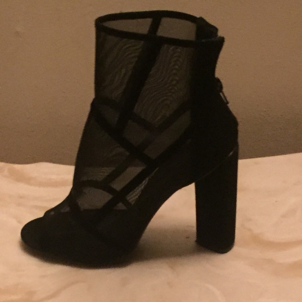 Mesh ankle boot. - Picture 4 of 7